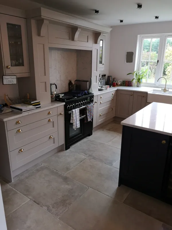 Indigo and cashmere kitchen installation in Flitwick