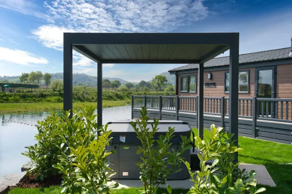 Aluminium pergola installation in Hertfordshire
